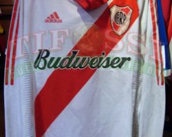 Camiseta River Plate usada por Marcelo Salas, Mangas Largas, Modelo Adidas Climacool con malla interna.
